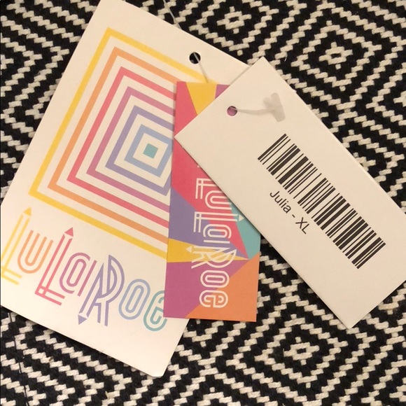 Lularoe Julia XL - Picture 5 of 8